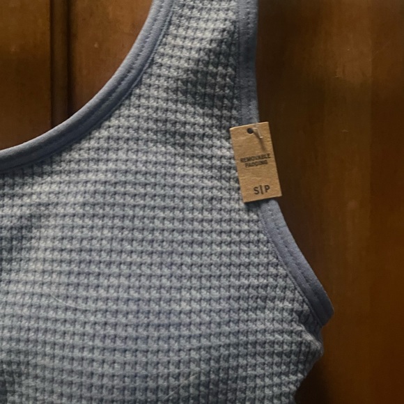 PINK sports bra. Size small. NWT. - Picture 4 of 4